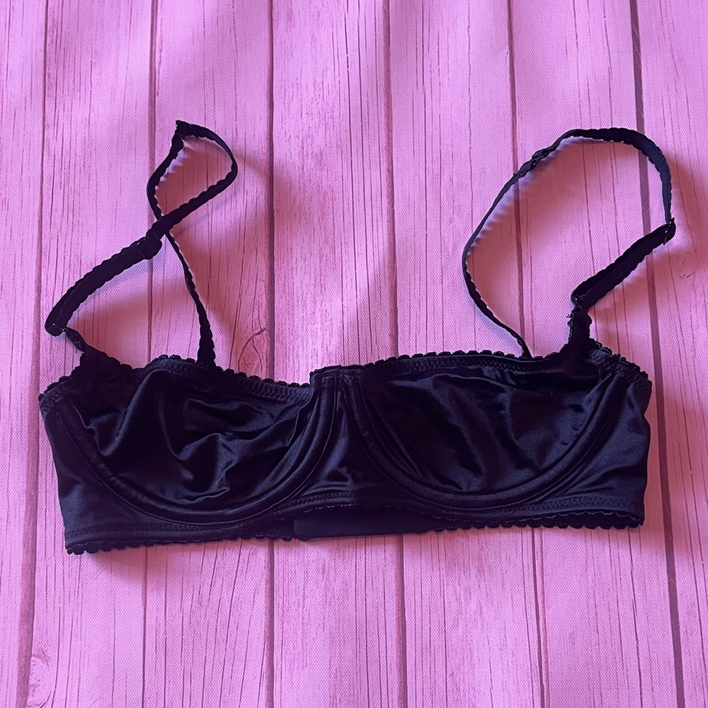 SKIMS Black Bra